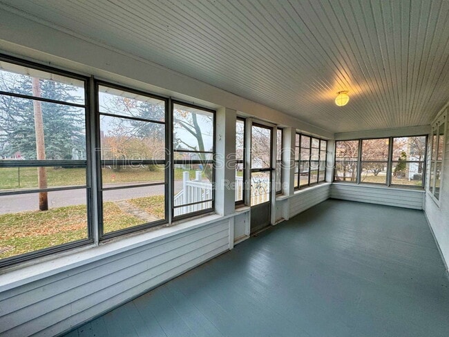 Photo - 760 Guthrie St