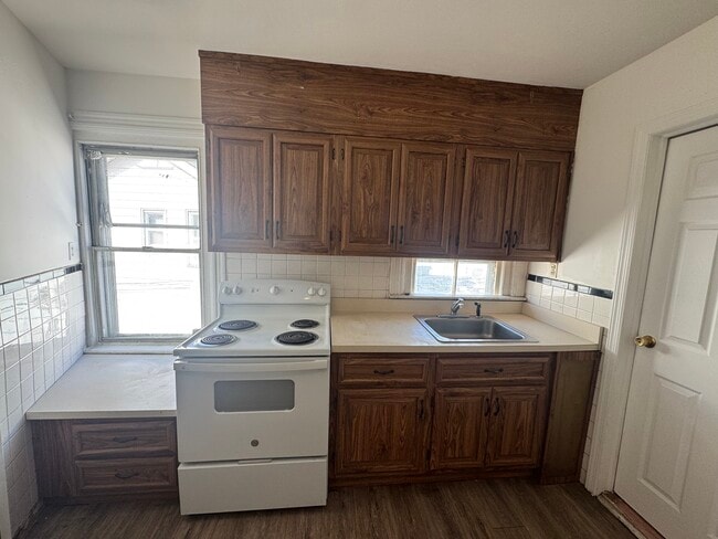 Photo - 10 Anderson St Unit 1