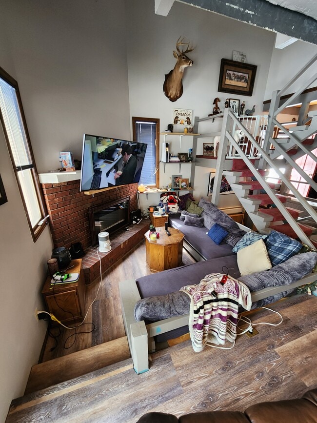 Photo - 232 Arapahoe Rd