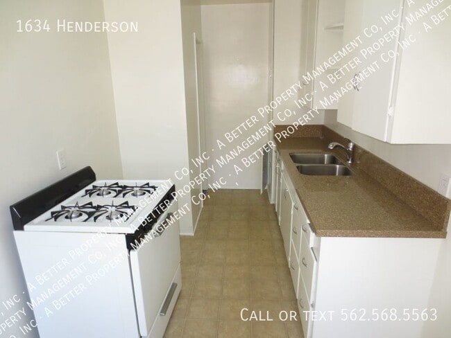 Building Photo - 1634 Henderson-