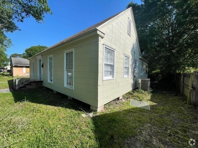 Building Photo - 3116 Alamo Ave Rental