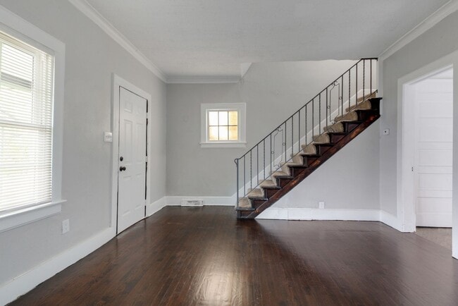 Photo - 3 Bedrooms Ready for Rent