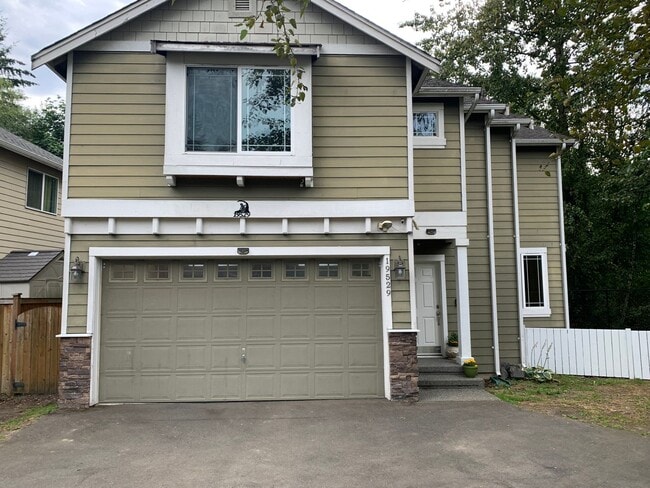 Building Photo - House for RENT:  Lynnwood/Brier 3 br - 2.5...