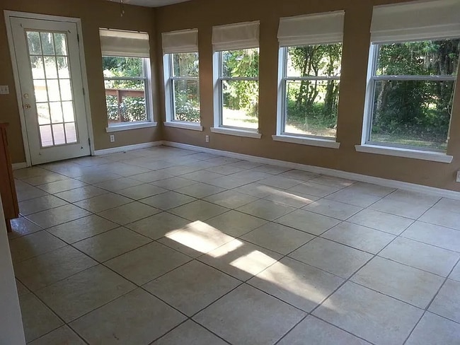 Photo - 2456 Broadvue Ave