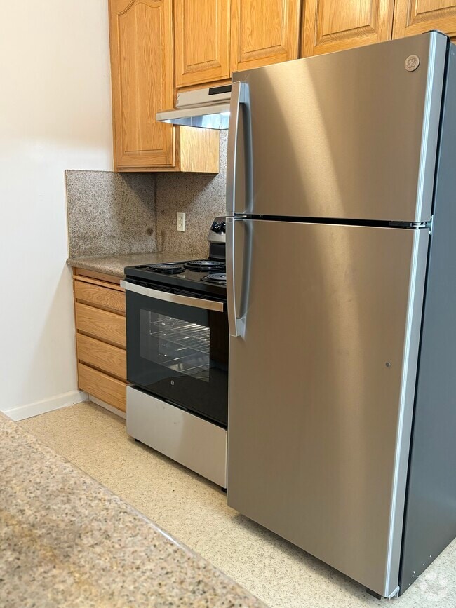 Building Photo - 2069 Radio Ave Rental