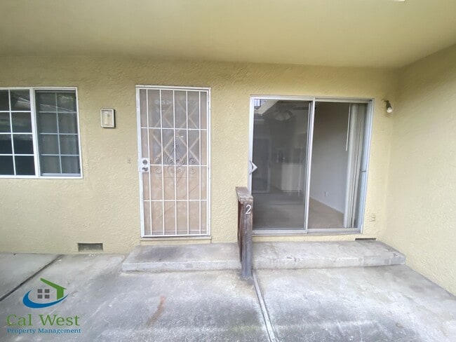 Photo - 315 Bellerose Dr Unit #2