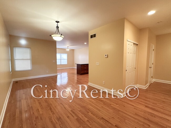 Photo - 2931 Eden Ave