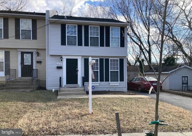 Photo - 4433 Hunt Pl NE