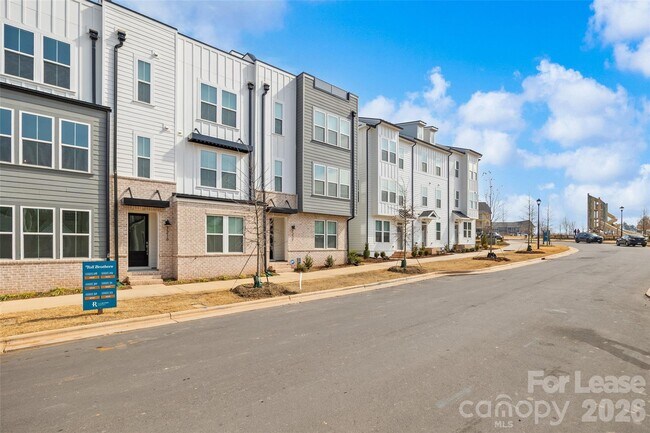 Photo - 7216 Westrow Ave