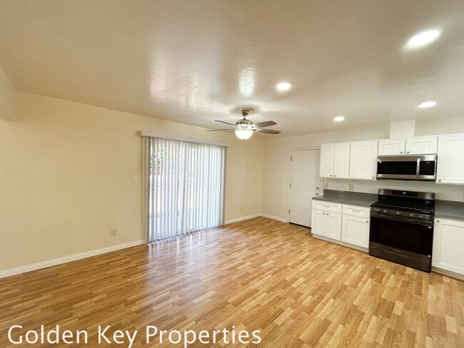 Photo - Single Story Home In Cardiff! New Kitchen ...