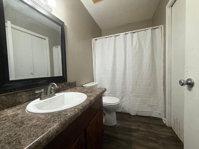 Photo - Upstairs unit on the Golf Course!!! Unit D