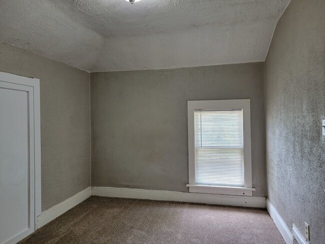 Photo - 226 Center St Unit 4