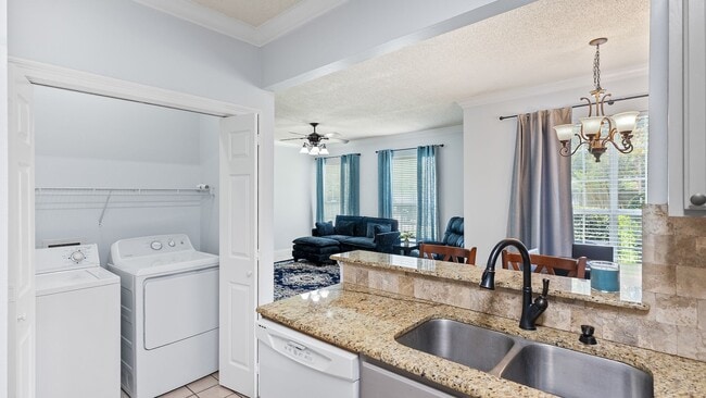 Photo - 4464 Highland Rd
