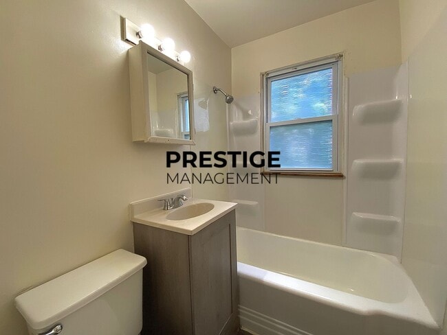 Photo - 2 Bed 1 Bath Home