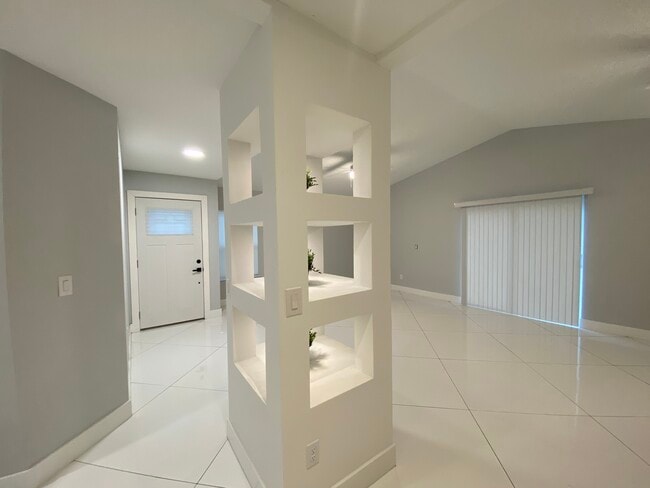 Photo - 2032 Gregory Dr