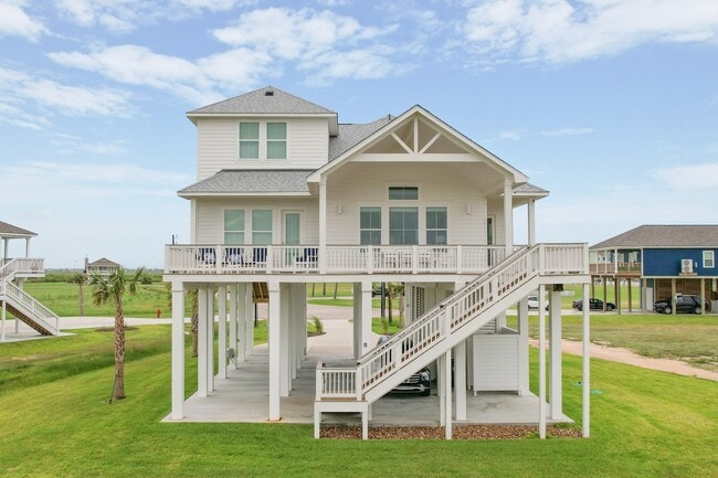 Photo - 18414 Indian Beach Ct