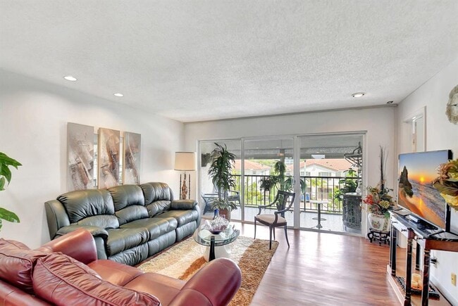Photo - 4070 Tivoli Ct Unit 307