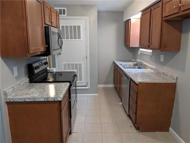 Building Photo - 901 S Independence St Rental