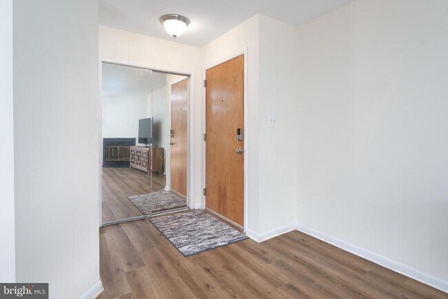 Photo - 206 Salem Ct Unidad 3