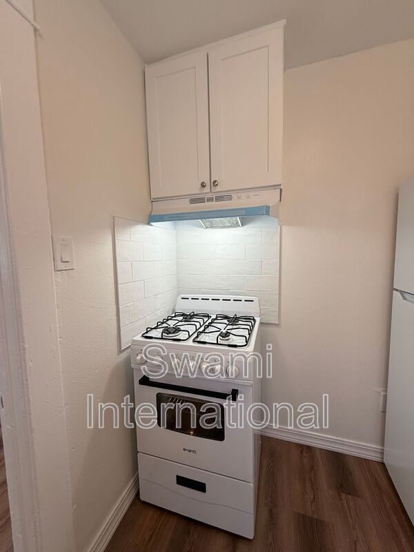 Photo - 1002 Island Ave