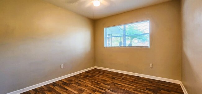 Photo - 730 Wildabon Ave