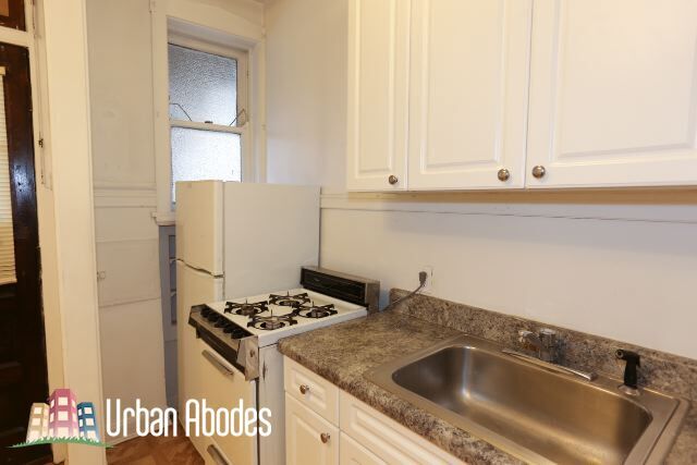 Photo - 1919 W Winnemac Ave Unit M08B