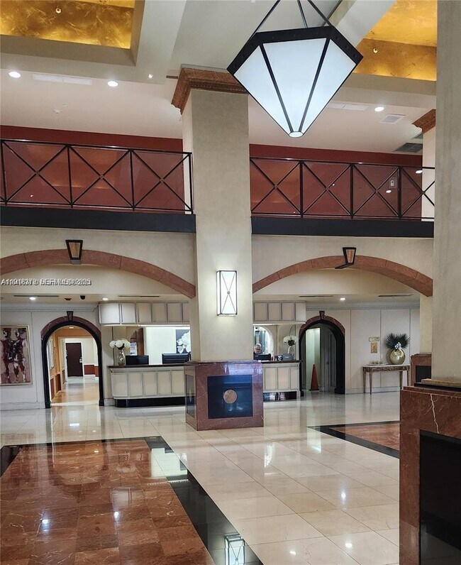 Building Photo - 555 NE 15th St Unit 23J