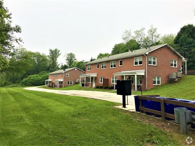 Building Photo - 302 Rutledge Rd Unit 302 Rental
