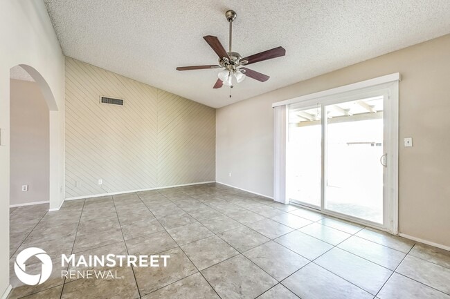 Photo - 9022 N 63rd Dr