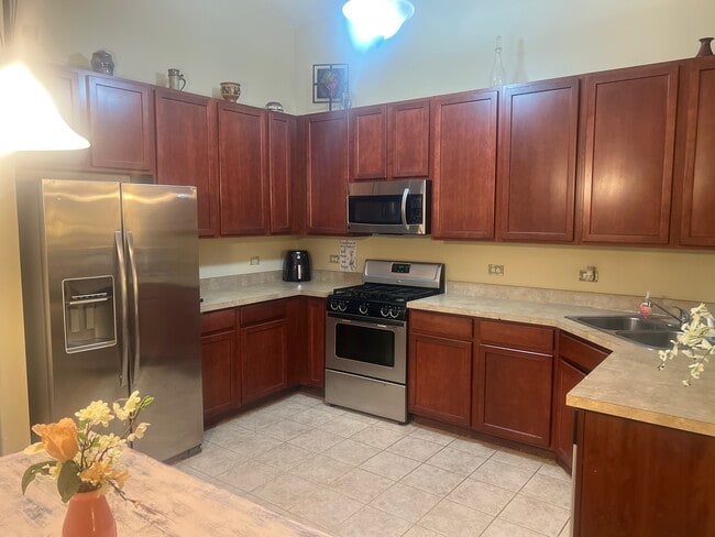 Photo - 659 Arbor Cir Unit Townhouse in Lakemoor