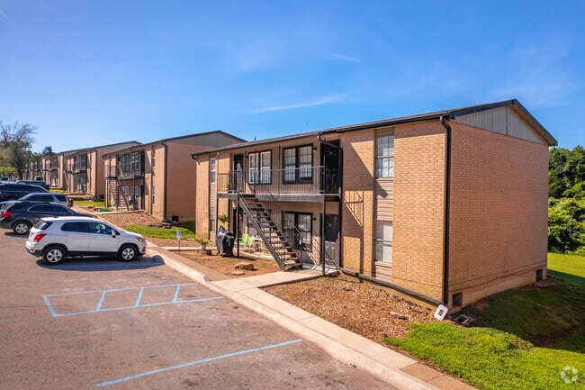 Photo - 105 Michael Ave