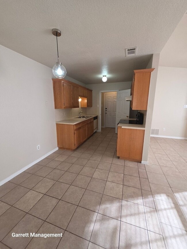 Photo - 1707 Taylor St