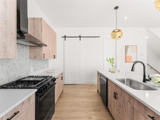 Photo - 2019 N Prairie Ave Unidad 207