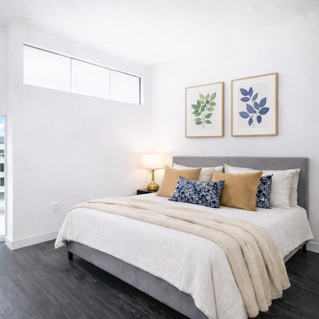 Photo - 110 Channel St