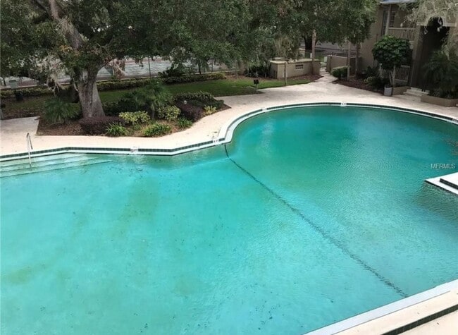 Photo - 305 Wymore Rd