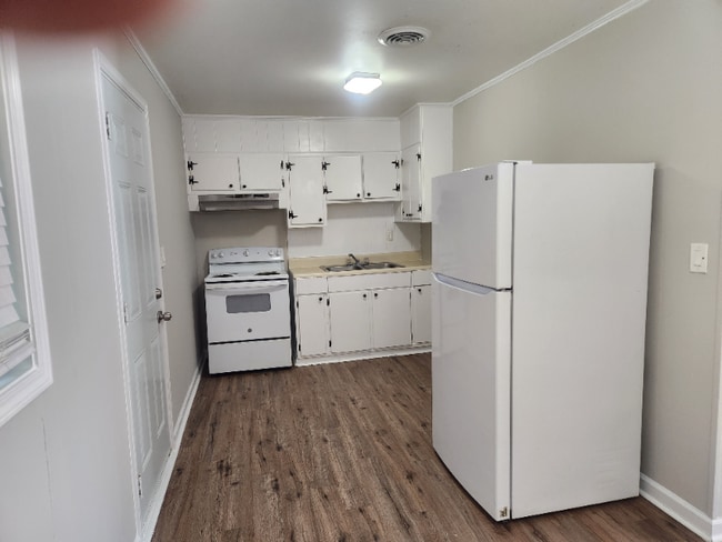 Photo - 6113 Clane Dr SE