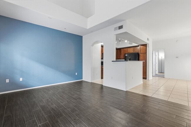 Photo - 2150 W Alameda Rd