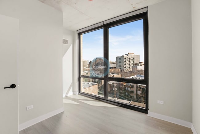 Building Photo - 4600 N Broadway Rental
