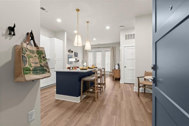 Photo - 2648 Sandy Plains Rd Unit 215