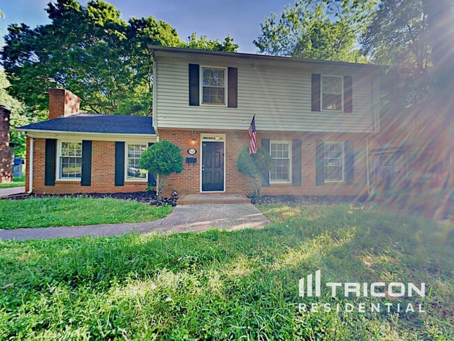 Photo - 6520 Farmingdale Dr