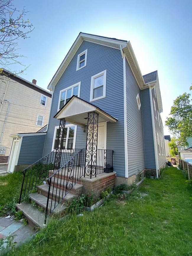 Building Photo - 88 Irving St Unit 1