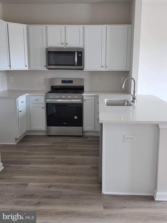 Photo - 57 Alexander Wy