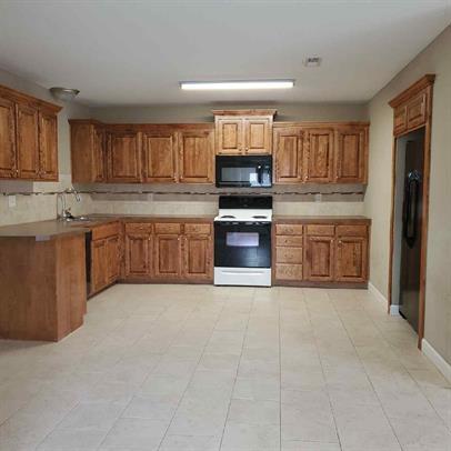 Photo - 905 W Gay St