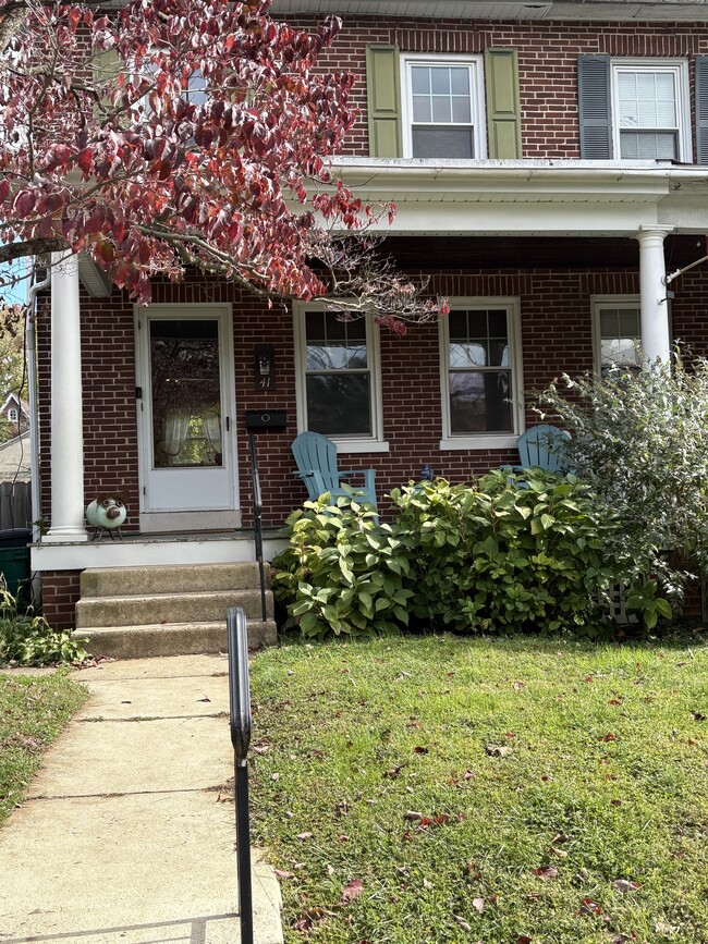 Building Photo - 41 Spencer Ave