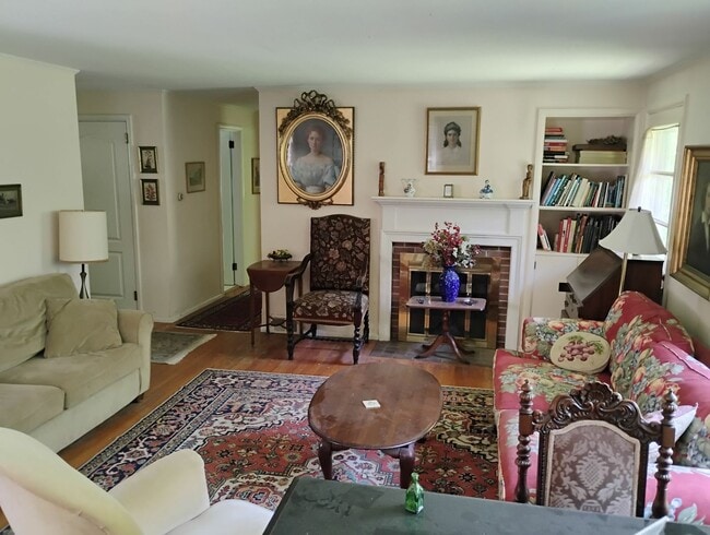 Photo - Spacious Furnished 3-4 Bedroom Home Near Dartmouth