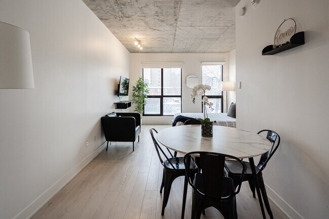 Photo - 67 Boul. de Maisonneuve E Unit ID1261840P