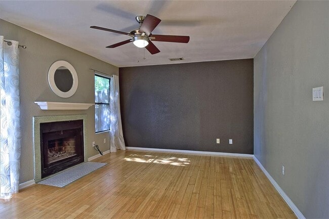 Photo - 7635 Guadalupe St Unidad 803