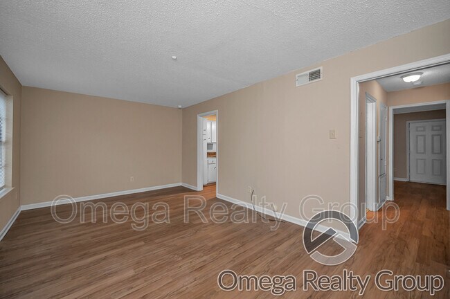 Photo - 1827 Carson Rd Unidad Apt 6