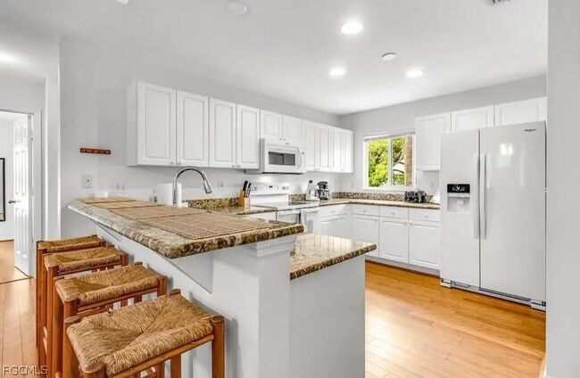 Photo - 915 SW 1st Terrace