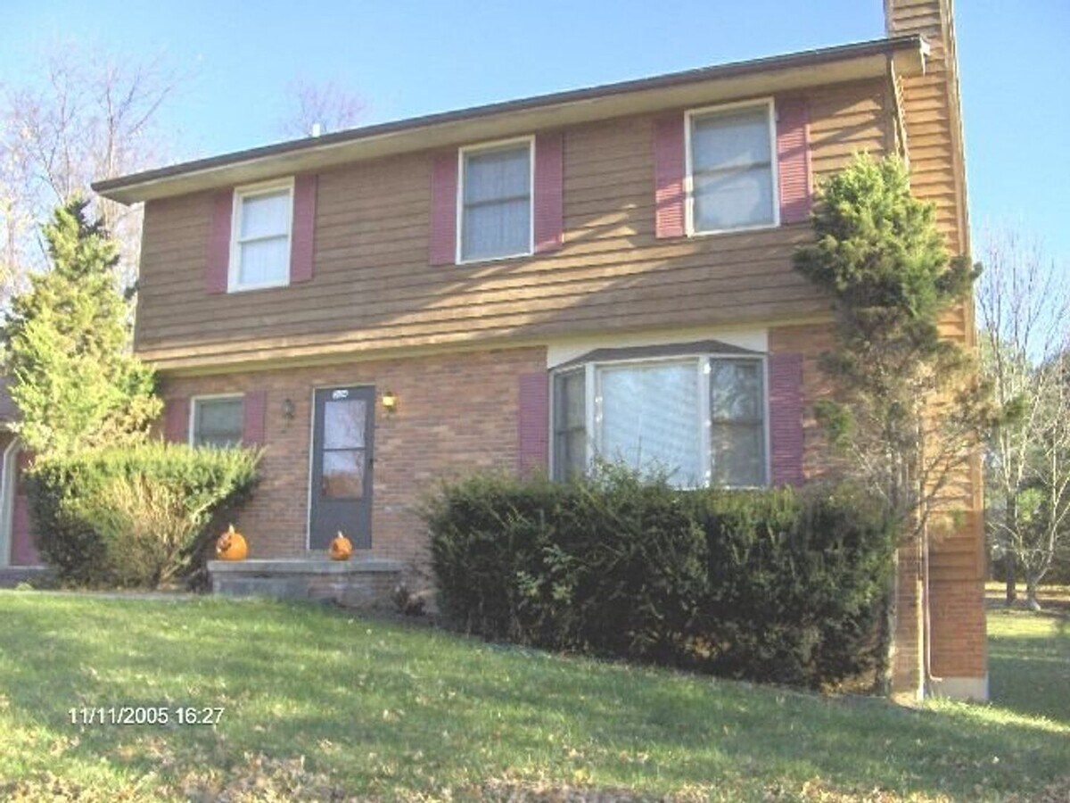 Photo - 504 Woodbine Dr